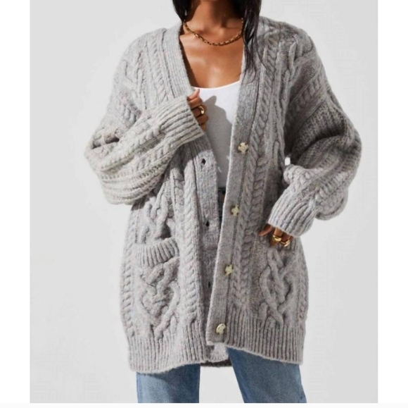 NWT ASTR 'Charli' Cable Knit Cardigan, Size Large - Picture 1 of 17
